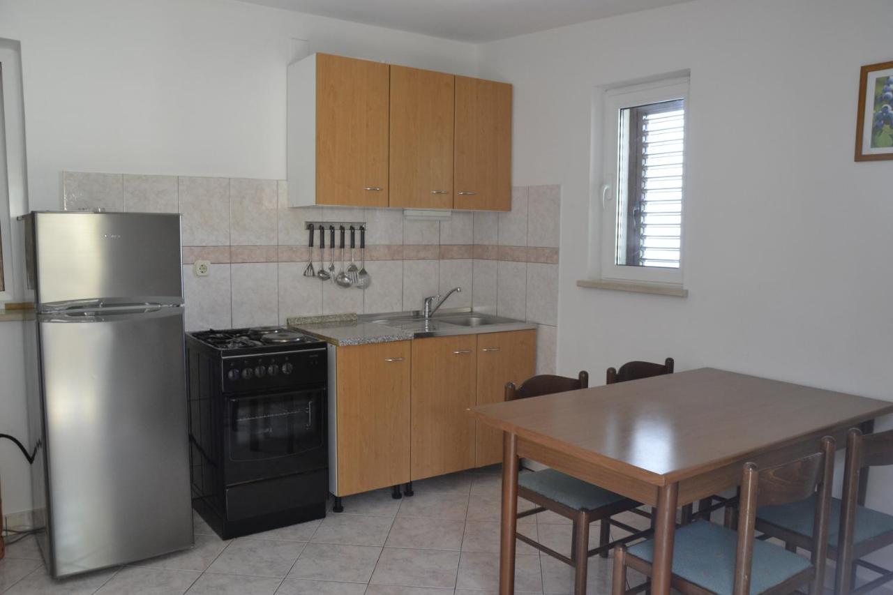 Apartments By The Sea Kustici, Pag - 6335 Zubovići 外观 照片
