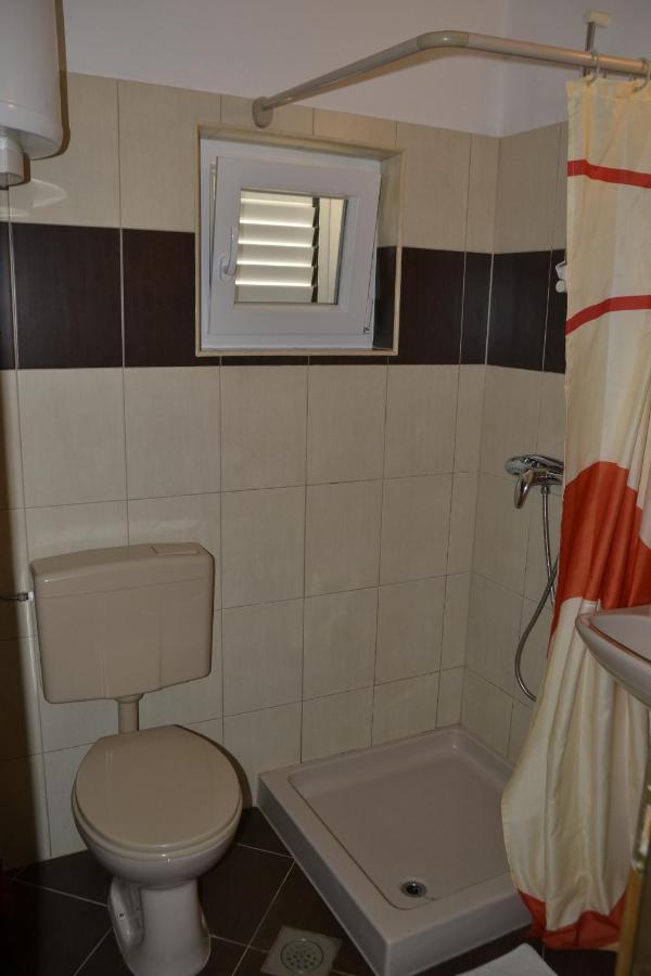 Apartments By The Sea Kustici, Pag - 6335 Zubovići 外观 照片