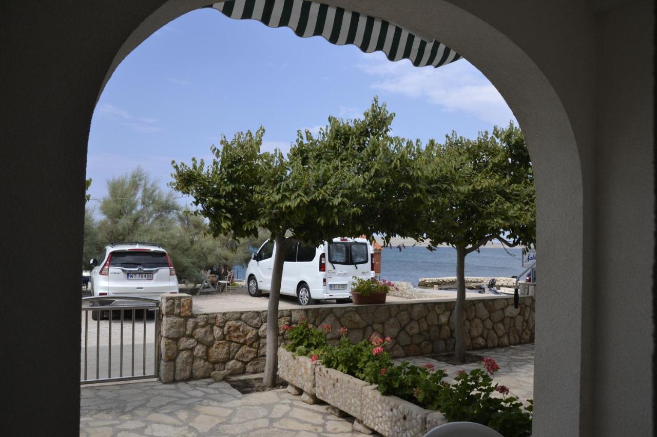 Apartments By The Sea Kustici, Pag - 6335 Zubovići 外观 照片
